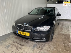 BMW 3-serie - 320i Business Line