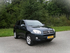 Toyota RAV4 - 2.0 VVTi 4 WD .Dynamic . Airco . Cruiscontrol . LMV . Audio . enz