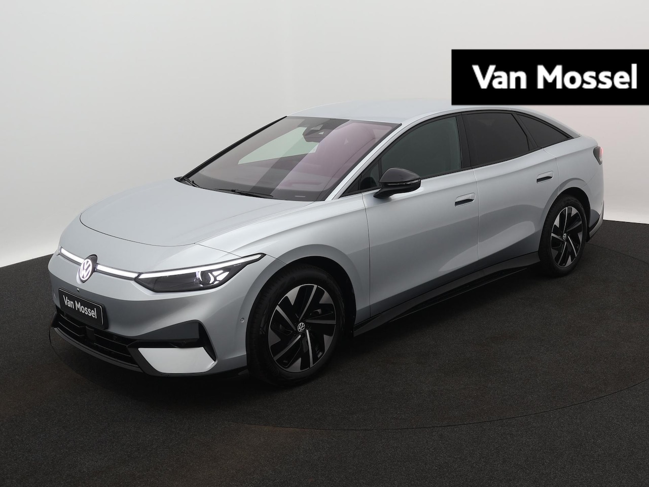Volkswagen ID.7 - Pro Business 77 kWh 286 PK | IQ Lights | Elektrische achterklep | Apple Carplay draadloos - AutoWereld.nl