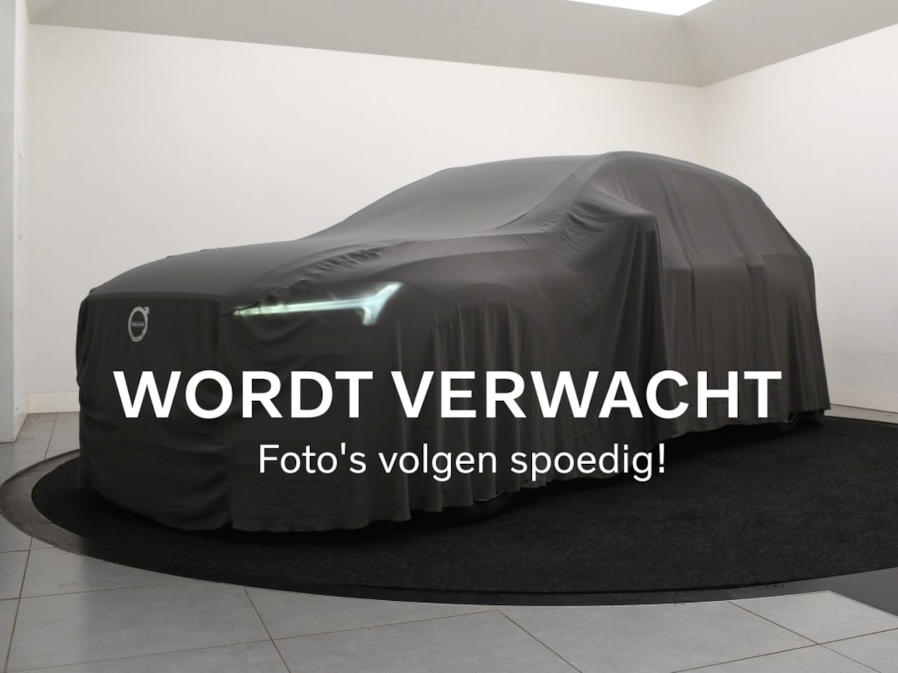 Volvo XC40 - T2 AUT(8) R-DESIGN NAVI BLUETOOTH ACC BLIS KEYLESS CAMERA - AutoWereld.nl