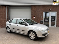 Ford Focus - 1.6-16V Champion|AIRCO|NIEUWE APK|CRUISE