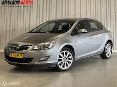 Opel Astra - 1.4 Selection
