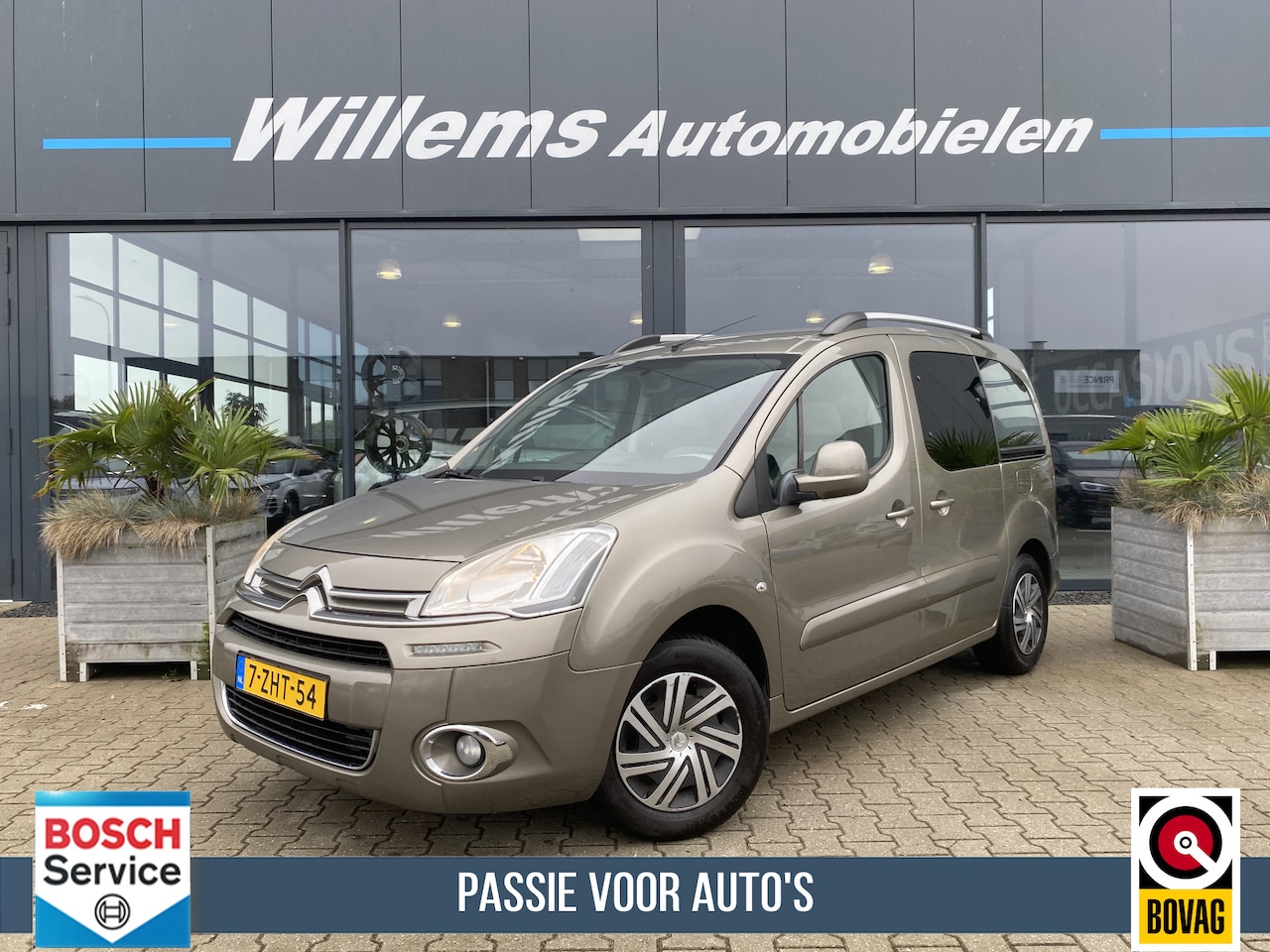 Citroën Berlingo - 1.6 VTi Tendance Rolstoel aangepaste auto 3+1 - AutoWereld.nl