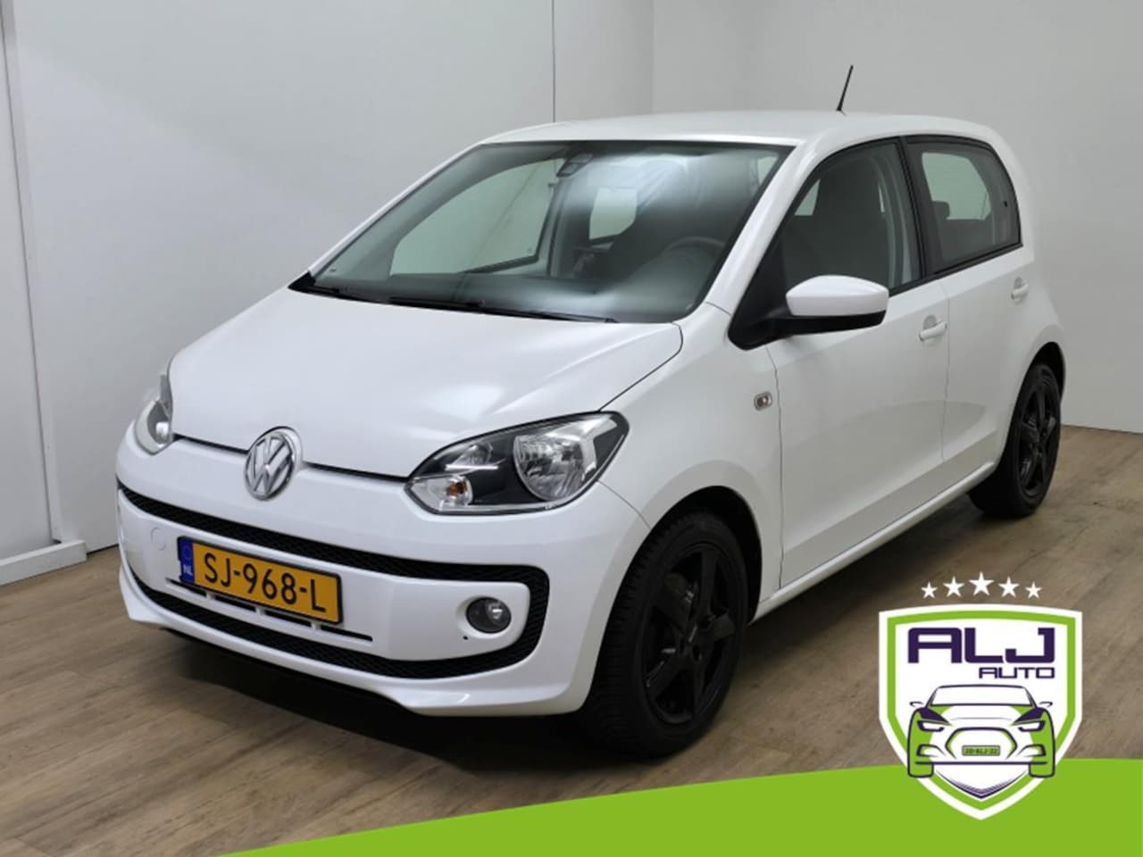 Volkswagen Up! - Occasion 1.0 move up! BlueMotion met cruisecontrol en sportieve look | Tweedehands Volkswa - AutoWereld.nl