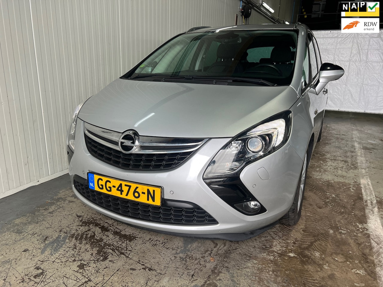 Opel Zafira Tourer - 1.4 Cosmo 7p. Zeer nette goed onderhouden auto - AutoWereld.nl