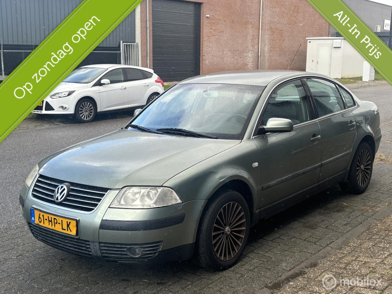Volkswagen Passat - 2.3 V5 Comfortline 2.3 V5 Comfortline - AutoWereld.nl