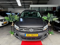 Volkswagen Tiguan - 2.0 TSI DSG 4M R-LINE PANO FULL 2015