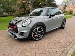 MINI John Cooper Works - Mini 2.0 John Cooper Works S 231PK Pano Headup Kuipstoelen 3D 2016 Grijs