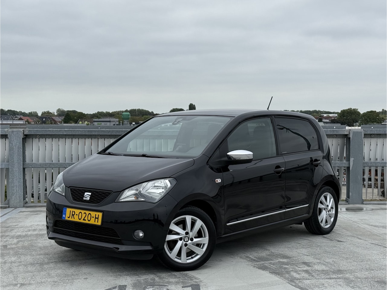 SEAT Mii - 1.0 Mii by Mango | Airco | Navi | Bluetooth | PDC - AutoWereld.nl
