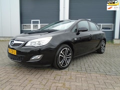 Opel Astra - 1.4 Turbo Edition airco navi cruise trekhaak