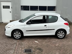 Peugeot 206 - 1.1 XR