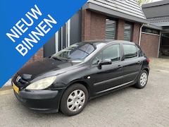 Peugeot 307 - 1.6-16V Navtech | NIEUWE APK | TREKHAAK | CRUISE CONTROL | AIRCO