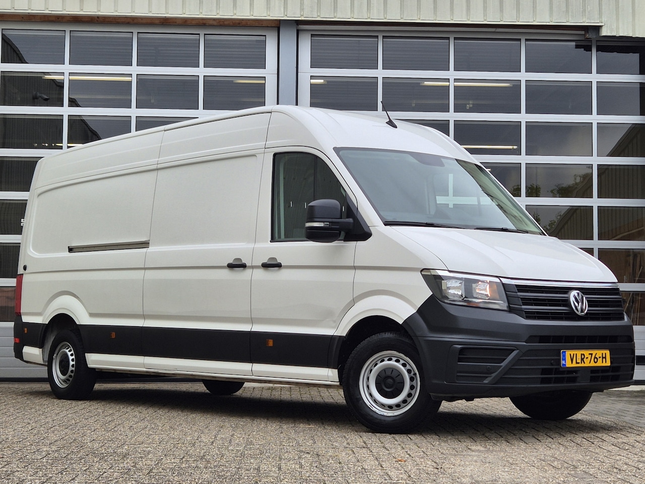 Volkswagen Crafter - 35 2.0 TDI 180Pk L4H3 | CRUISE | TREKHAAK | CAMERA | - AutoWereld.nl