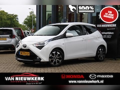 Toyota Aygo - 1.0 VVT-i 72pk x-joy Apple Carplay&Android Cruise Control Camera Dealer Onderhouden