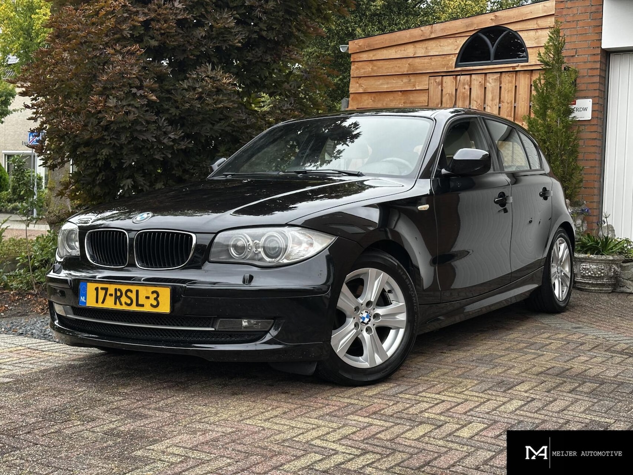 BMW 1-serie - 118i Ultimate Edition|Leder|Cruise|Stoelv.|Navi|Bluetooth|NAP - AutoWereld.nl