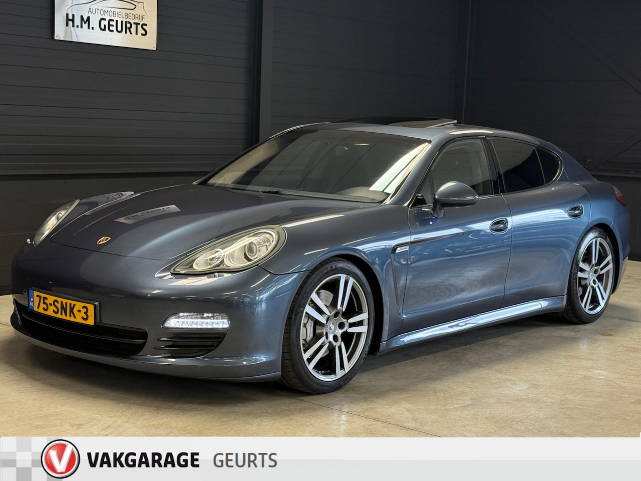 Porsche Panamera - 4.8 4S Leder Navi Sk Dak 20Inch Luchtvering Origineel Nederlands Nieuwe Staat! - AutoWereld.nl