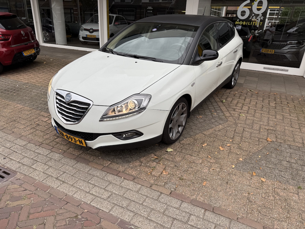 Lancia Delta - 1.4-16V Gold AIRCO TREKHAAK LICHTM.VELGEN PARKEERSENSOREN - AutoWereld.nl