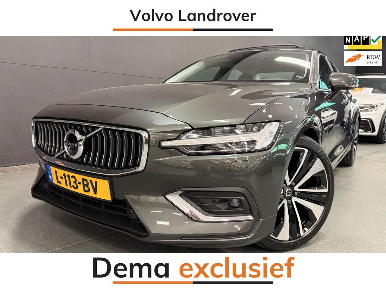 Volvo S60 - 2.0 T5 Intro Edition PANO/LEDER/NAVI/H-KARDON/H-UP/STOEL-M/// - AutoWereld.nl