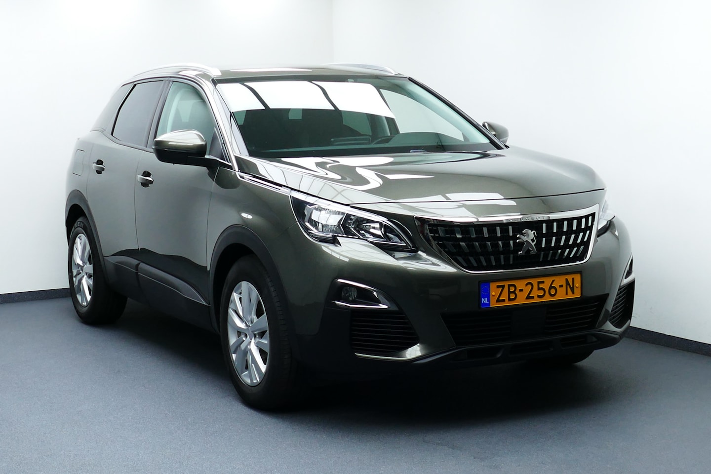 Peugeot 3008 - 1.5 BlueHDi Euro-6 Blue Lease Executive. Clima, Cruise, Navi, Haak 1500kg - AutoWereld.nl