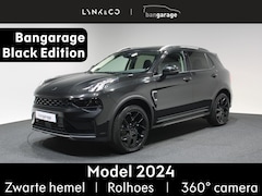 Lynk & Co 01 - Black Edition 262 PK Afneembare Trekhaak All-Seasonbanden Pan