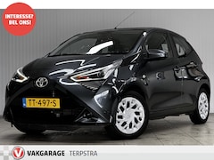 Toyota Aygo - 1.0 VVT-i x-play/ Camera/ NAVI/ Airco/ C.V. Afstand/ Elek. pakket/ Isofix/ Bluetooth/ Mult