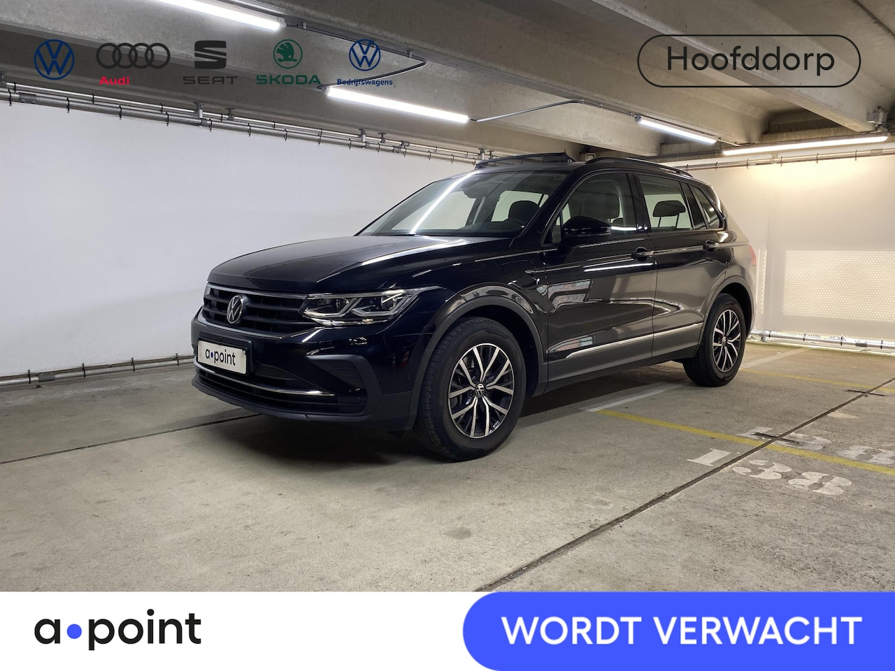 Volkswagen Tiguan - 1.4 TSI eHybrid Life Business 245 pk Automaat (DS) | Navigatie | Panoramadak | Elektr. tre - AutoWereld.nl