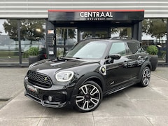MINI Countryman - 2.0 Cooper S E ALL4 JCW|Pano|Head-Up|Camera|ACC|Carplay|Leder|Keyless|220PK