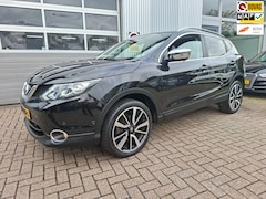 Nissan Qashqai - 1.6 N-Connecta Pano Navigatie Trekhaak Leer