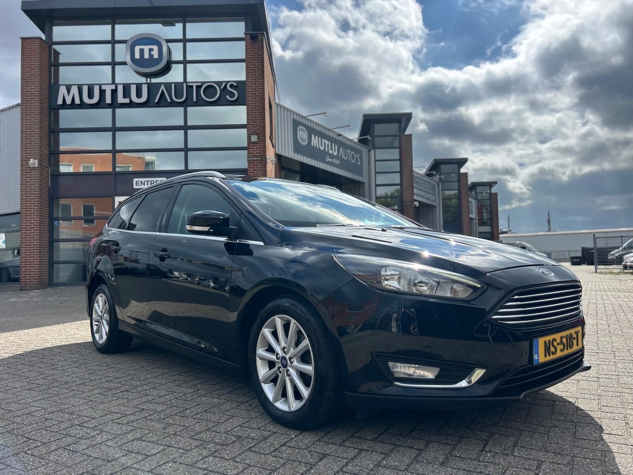 Ford Focus Wagon - 1.0 Trend Automaat Stoel/stuur vermng PDC Clima Parkeerhulp - AutoWereld.nl