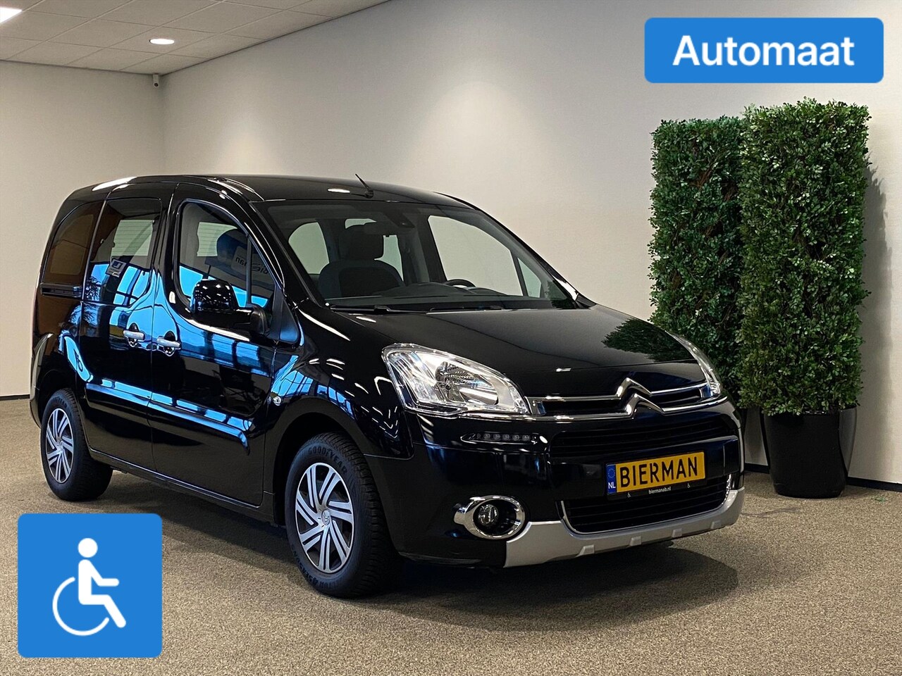 Citroën Berlingo - Rolstoelauto Automaat Rolstoel 1e zitrij / bijrijderspositie - AutoWereld.nl