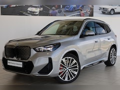 BMW iX1 - eDrive20 M Sport Pro | Innovation Pack | Travel Pack | Comfort Pack | Elektr. Trekhaak
