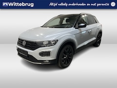 Volkswagen T-Roc - 1.5 TSI Sport / AUTOMAAT/ PANO/ TREKHAAK/ ADAPT. CRUISE/ NAVI/ PARK. SENSOREN/ RIJ-MODI/ D