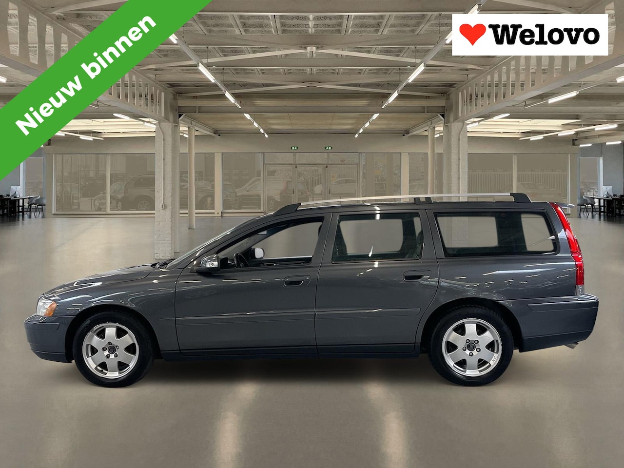 Volvo V70 - 2.4 Summum Keurig onderhouden met garantie - AutoWereld.nl