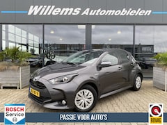 Toyota Yaris - 1.5 Hybrid 115 Business Navigatie , Camera , Climate Control