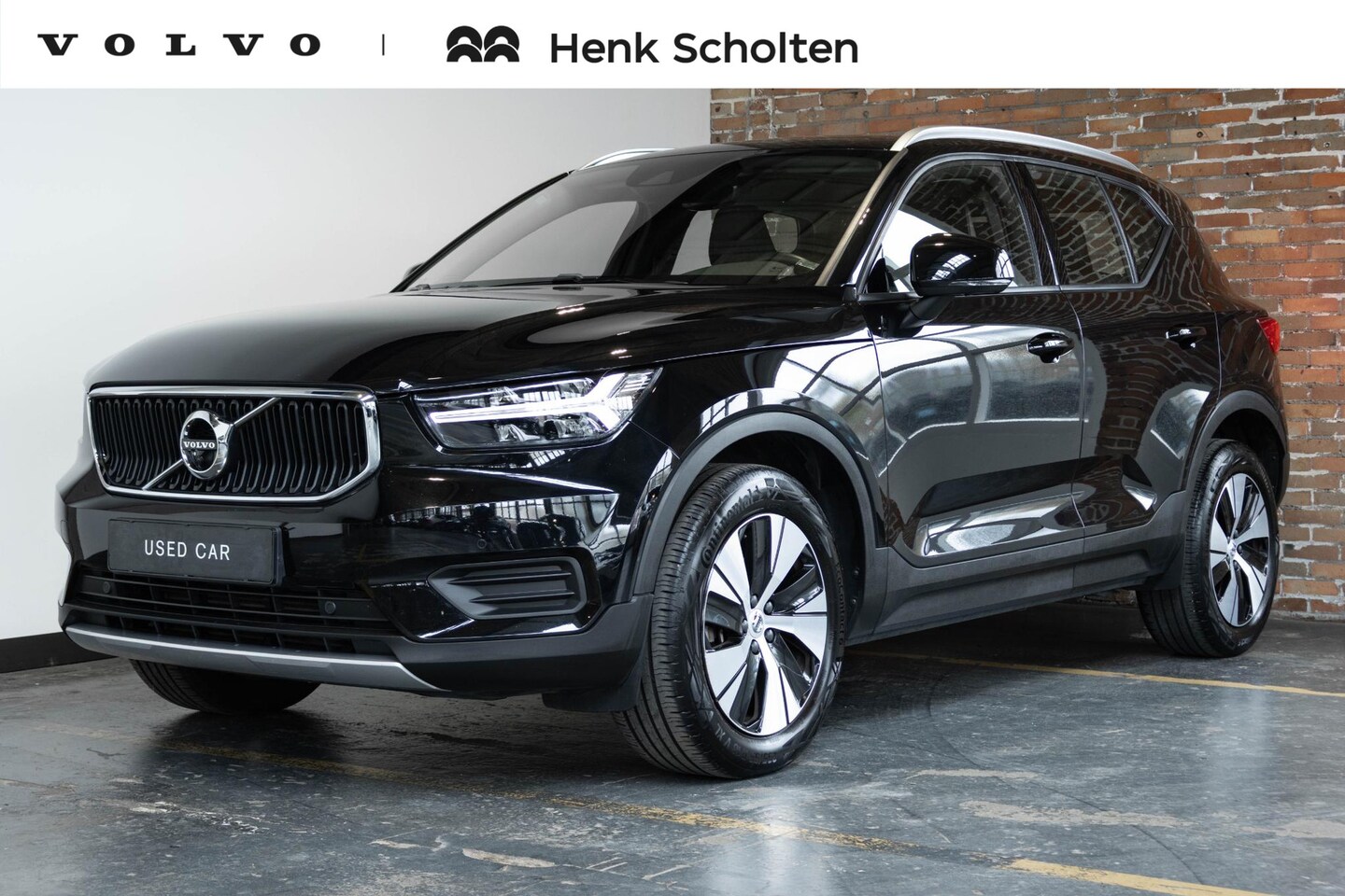 Volvo XC40 - T3 Automaat Momentum | Semi Electrische wegklapbare trekhaak | 360° Parkeercamera | BLIS | - AutoWereld.nl