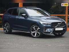 Volvo XC60 - T6 Hybride AWD Ultimate Dark | Luchtvering | Head-Up Display | Panoramadak | Stoel + Stuur
