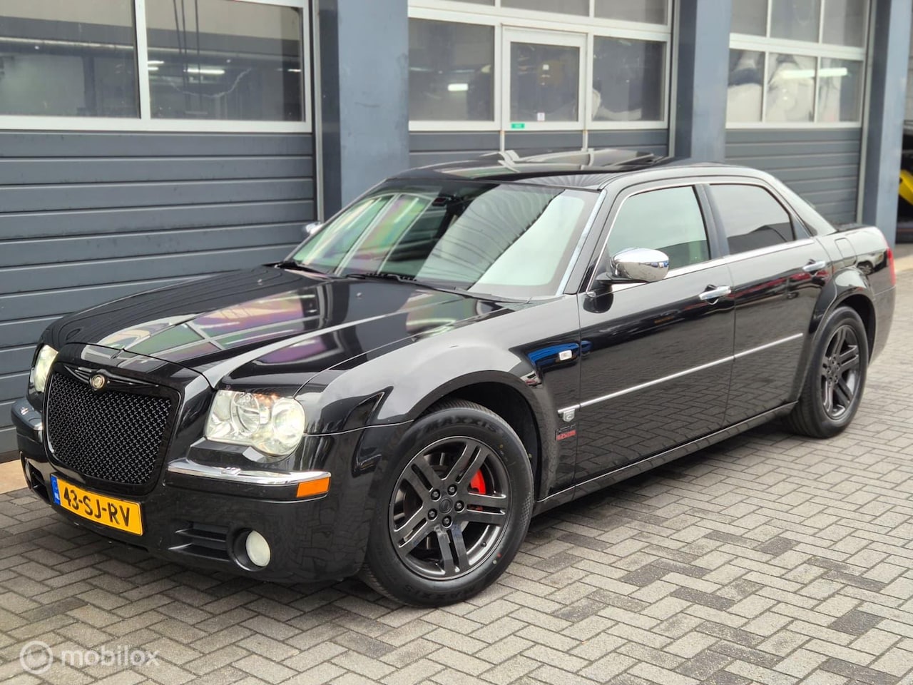 Chrysler 300C - 5.7 V8 HEMI LPG | XENON | CLIMA | CRUISE | ELEK STOELEN | - AutoWereld.nl