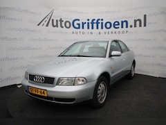 Audi A4 Limousine - 2.4 5V Advance keurige V6 automaat met cruise controle
