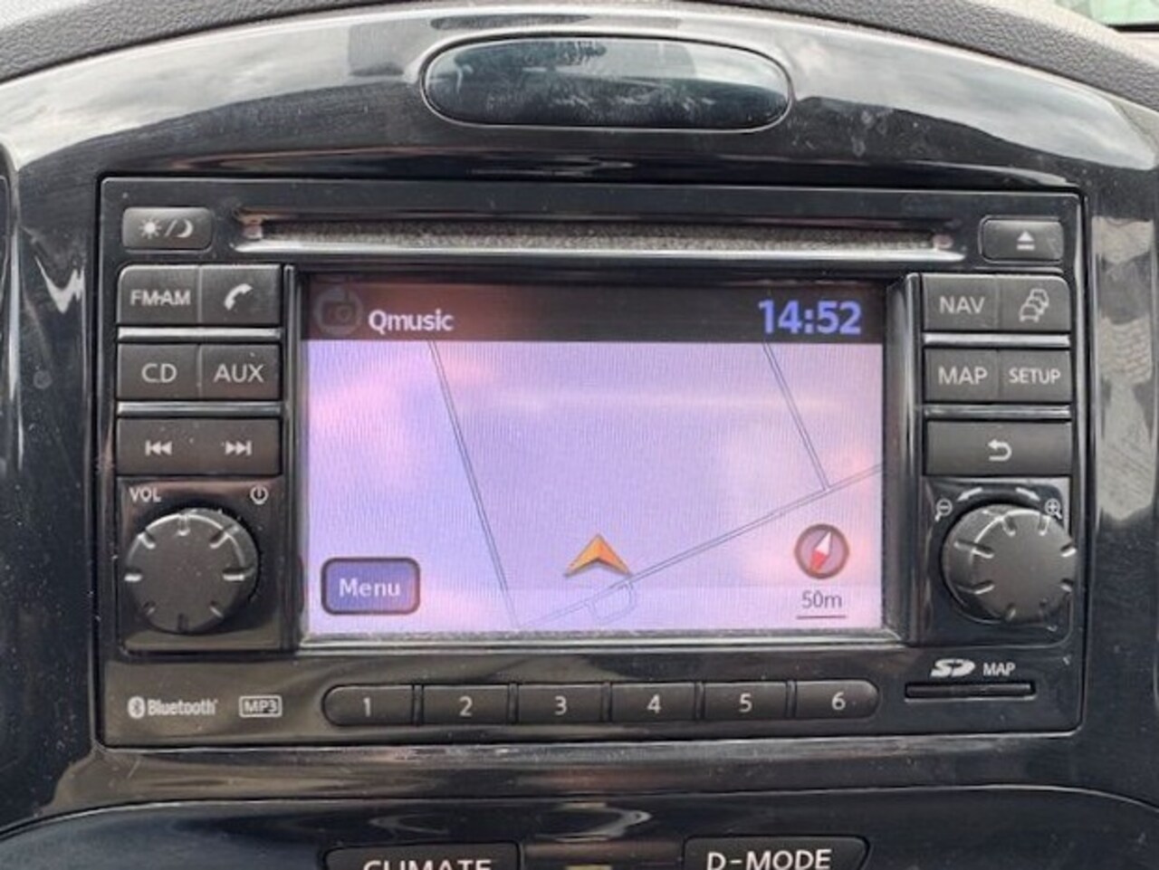 Nissan Juke - 1.6 Ministry Of Sound 138.000km Airco/ECC,Navigatie,Camera,Leder Interieur - AutoWereld.nl