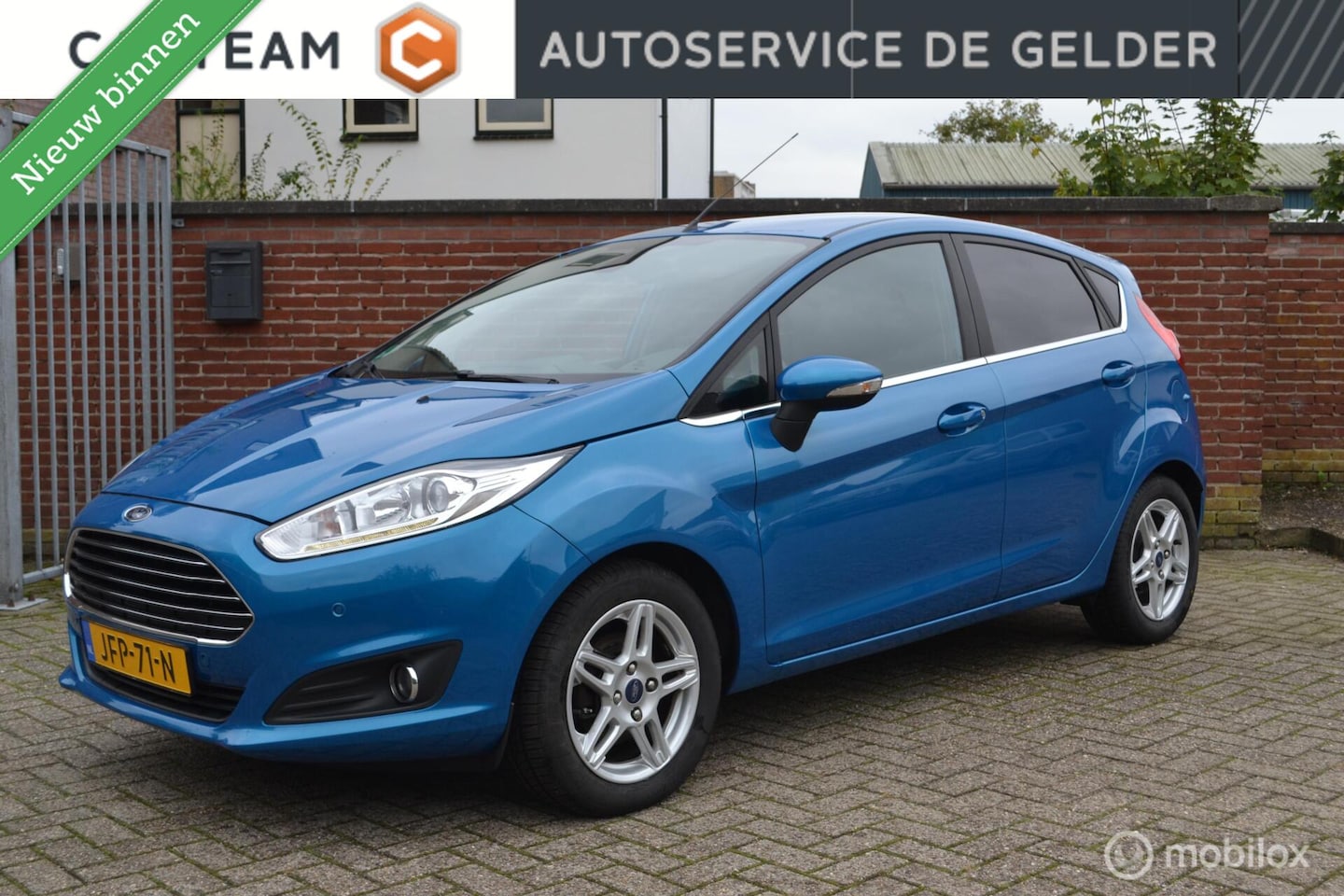 Ford Fiesta - 1.0 EcoBoost Titanium | PDC V + A | Stoelverwarming | Sony | Navi - AutoWereld.nl