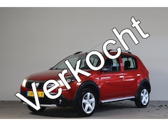 Dacia Sandero Stepway - 1.6 NL-Auto Airco I Trekhaak