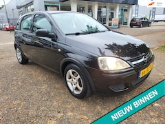 Opel Corsa - 1.2-16V Essentia AIRCO, 5DEURS