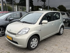 Daihatsu Sirion 2 - 1.3-16V Comfort Airco NAP Centrale vergrendeling