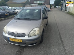 Toyota Yaris - 1.3 VVT-i Idols