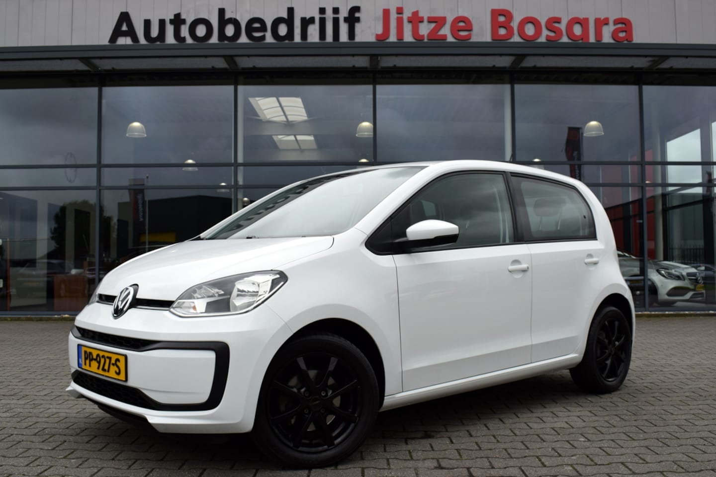 Volkswagen Up! - 1.0 BMT 5Drs Move Up! Airco | Telefonie | 15 Inch LMV | Isofix - AutoWereld.nl