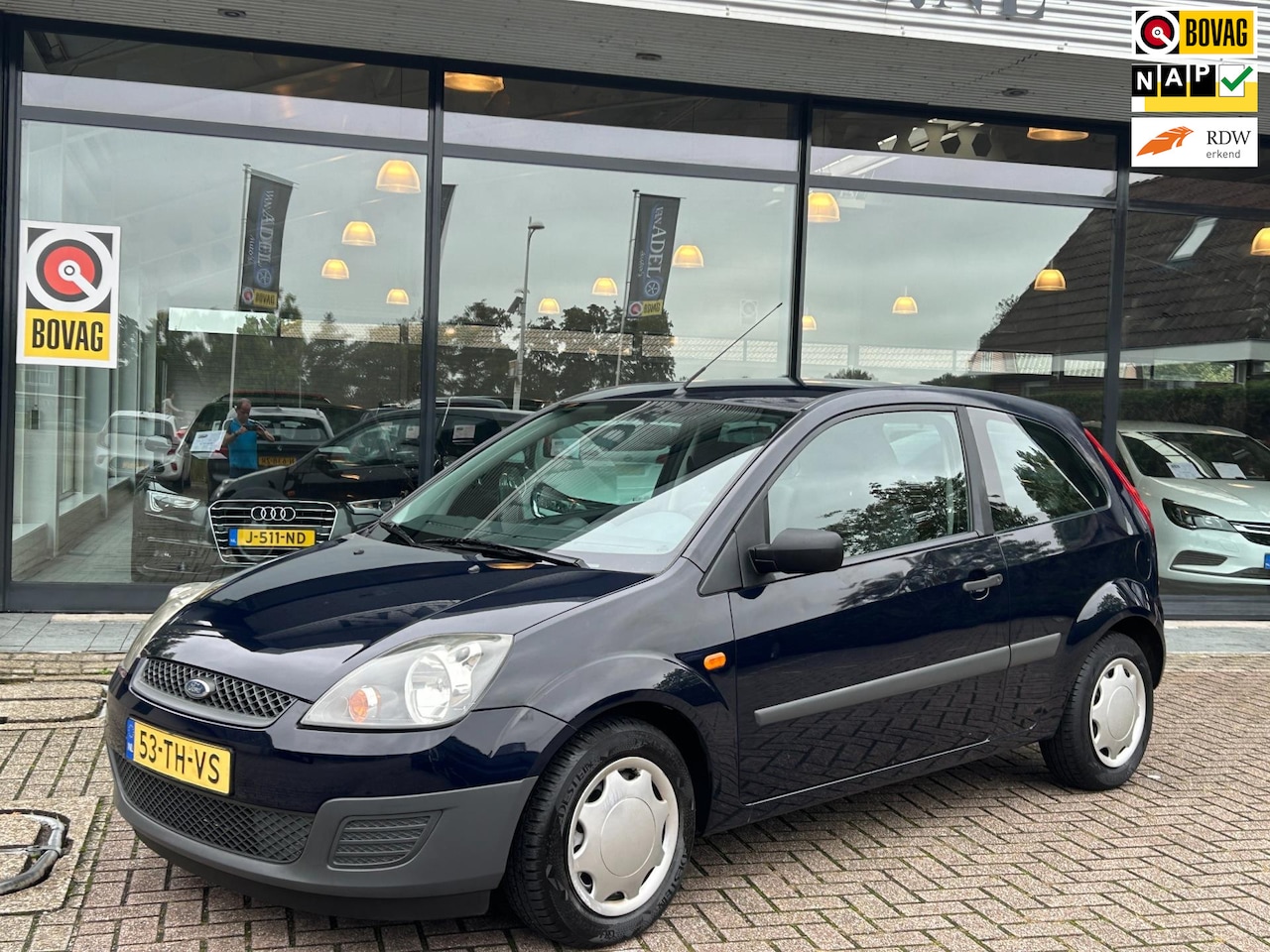 Ford Fiesta - 1.3-8V Champion 86d-KM! Airco NAP NL-Auto Nieuwe APK Dealeronderhouden! - AutoWereld.nl