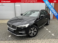 Volvo XC60 - 2.0 T6 Plug-in hybrid AWD Core Bright | Trekhaak | Panoramisch schuif-/kanteldak | Parkeer