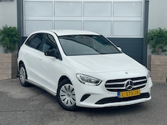 Mercedes-Benz B-klasse - 200d | AUTOMAAT | CAMERA | NAP | LEER | TEL | RADIO |