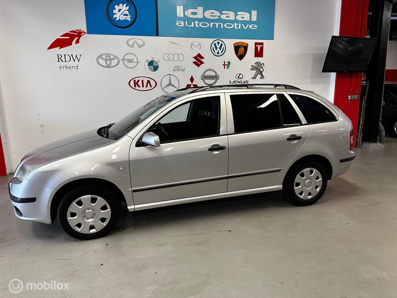 Skoda Fabia Combi - 1.4-16V Ambiente 1.4-16V Ambiente - AutoWereld.nl