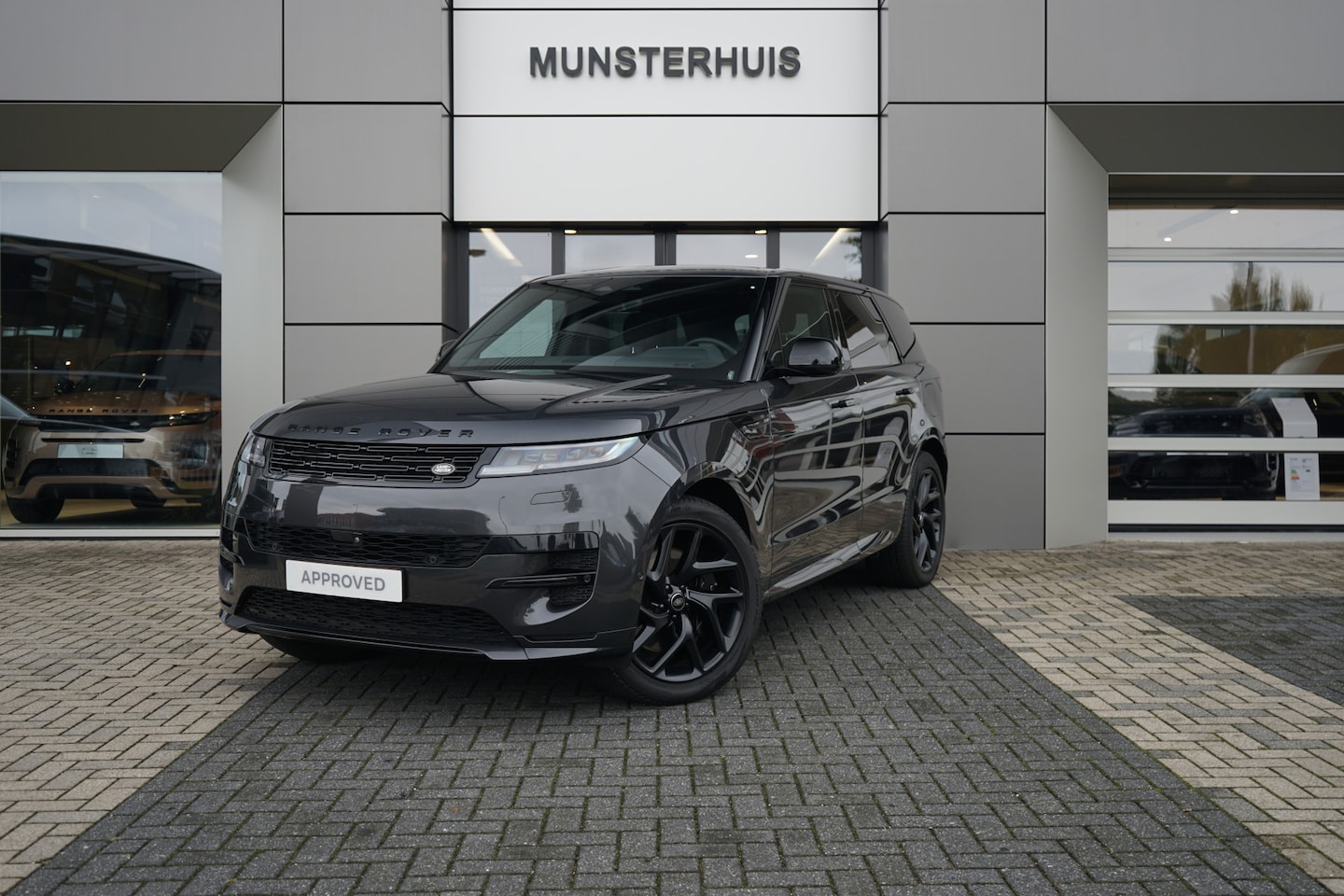 Land Rover Range Rover Sport - 3.0 P440e Dynamic SE | 1ste eigenaar | Dealer onderhouden | Voorstoelen / Achterbank verwa - AutoWereld.nl